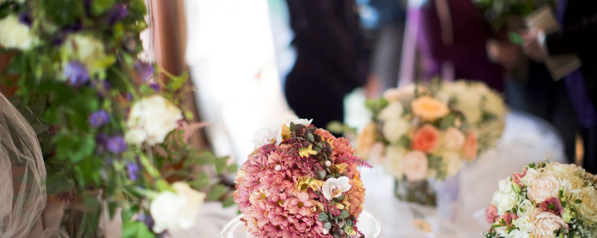 Blomster på bryllupsmessen Deres Dag på Losby Gods