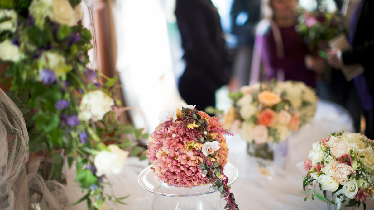 Blomster på bryllupsmessen Deres Dag på Losby Gods