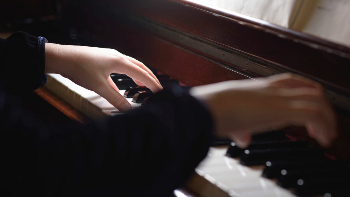 Pianoentertainer, Musikk og underholdning på Losby Gods