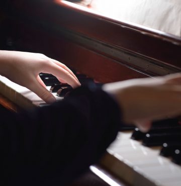 Pianoentertainer, Musikk og underholdning på Losby Gods